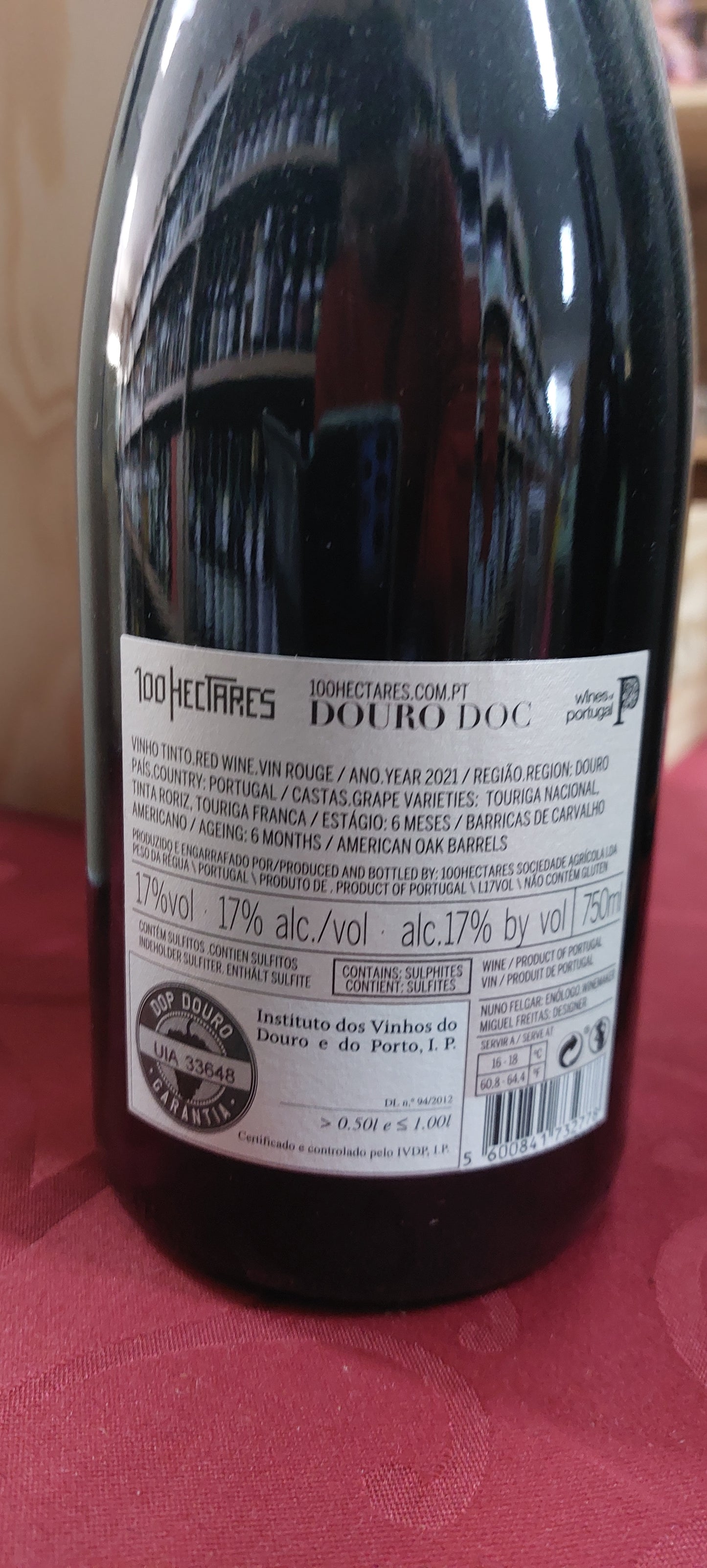 100 HECTARES 17% By Vol 17º