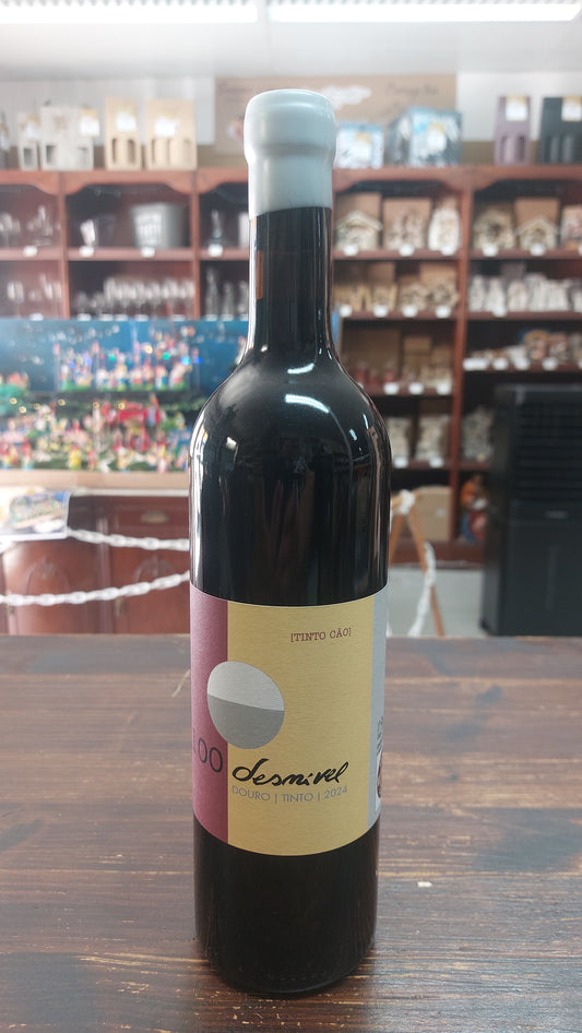 Desnível 100 Tinto Cão 2024 | Desnível Douro
